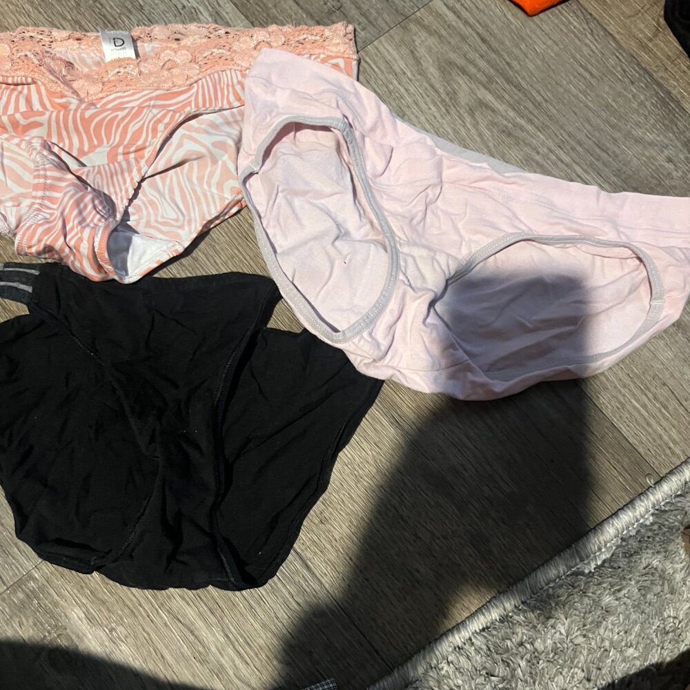 3 pair medium panty - Picture 2 of 5
